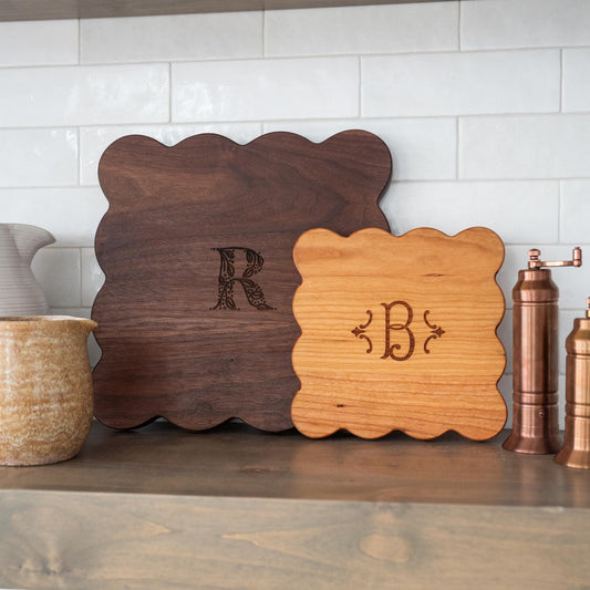 Scallop Monogram Cutting Board | Personalized Cutting Board | Personalized Charcuterie Board | Personalized Gift | Custom Gift Idea Wedding