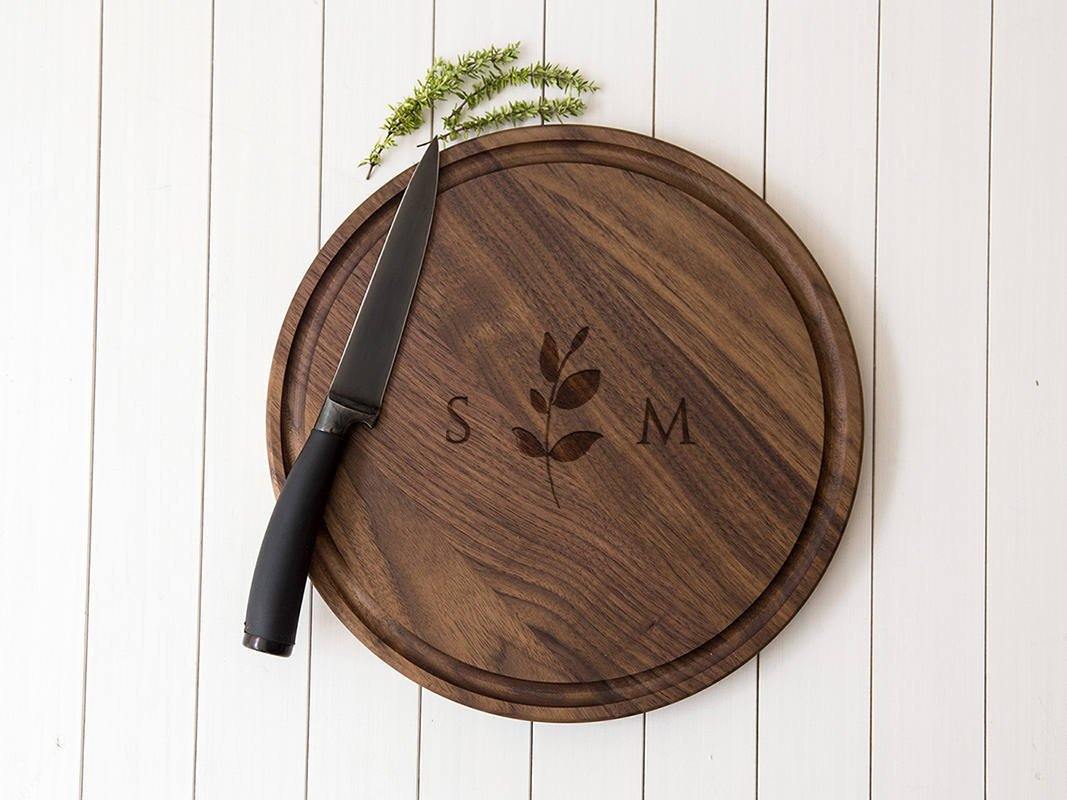 Ivy Initials Personalized Cutting Board Classic - 060