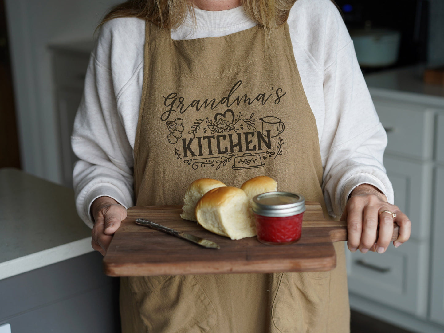 Mothers day Gifts for Mom | Personalized Linen Apron with Pockets for Gardening Cooking Crafting | Custom Gifts for Grandma