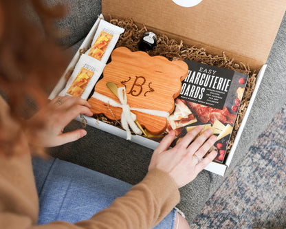 Scallop Monogram Cutting Board Gift Box | Custom Charcuterie Board Personalized | Custom Gift Idea Wedding | Thank you Housewarming Gift