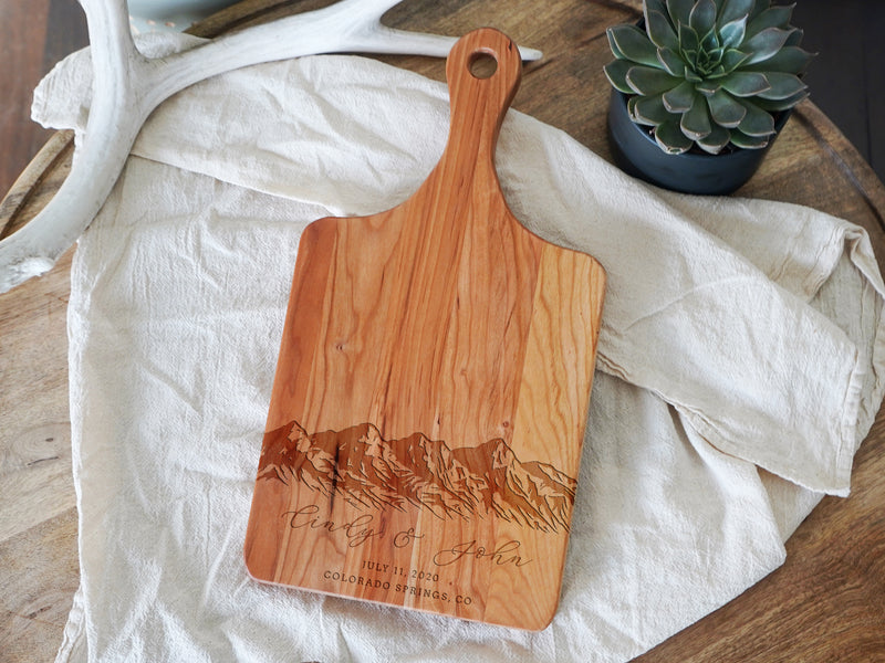 Elegant Mountain Charcuterie Board - 033